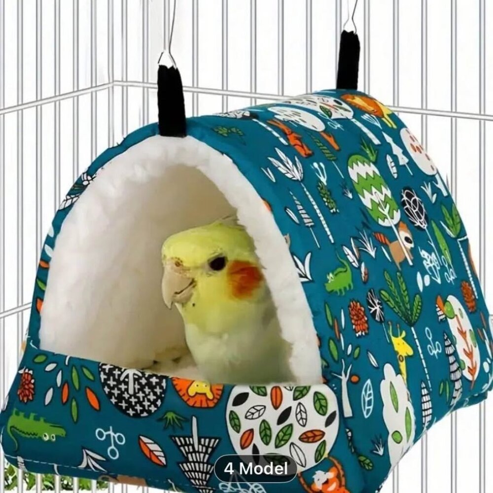 B2-13 - Bird hammock and 5 misc pcs